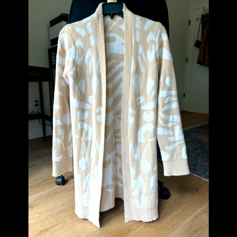 Hem & Thread white/tan duster sweater. 100% nylon. Great condition!